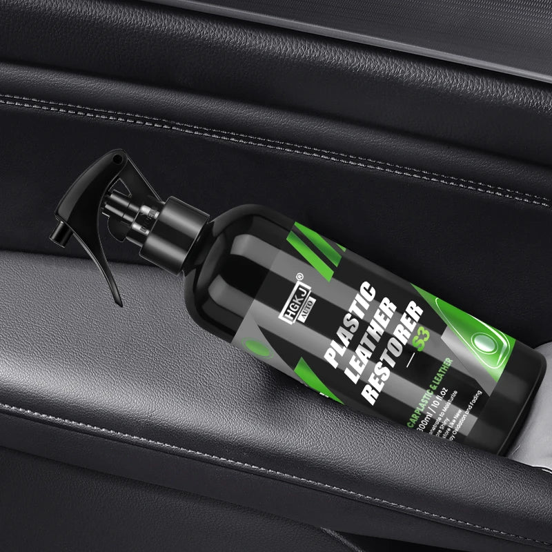 Car Plastic & Leather Restorer Spray